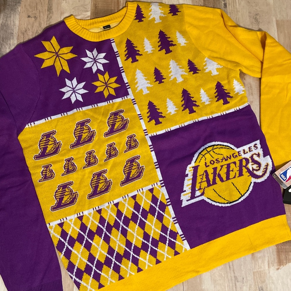 NWT Los Angeles Laker Christmas Sweater-xl